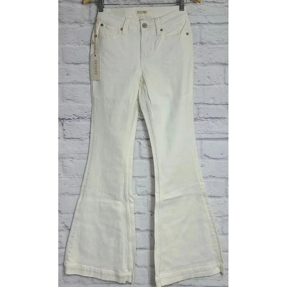 Shyanne Mid Rise Bootcut Jeans Women's 26 Off White Flare Western Cowgirl New - Picture 1 of 10